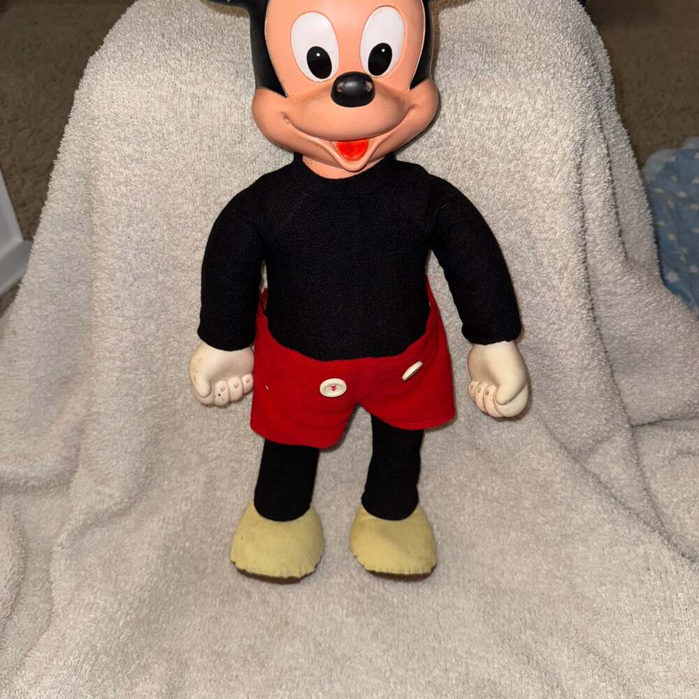 Vintage 1970s Hasbro Walt Disney Productions Marching Mickey Mouse Doll 19"